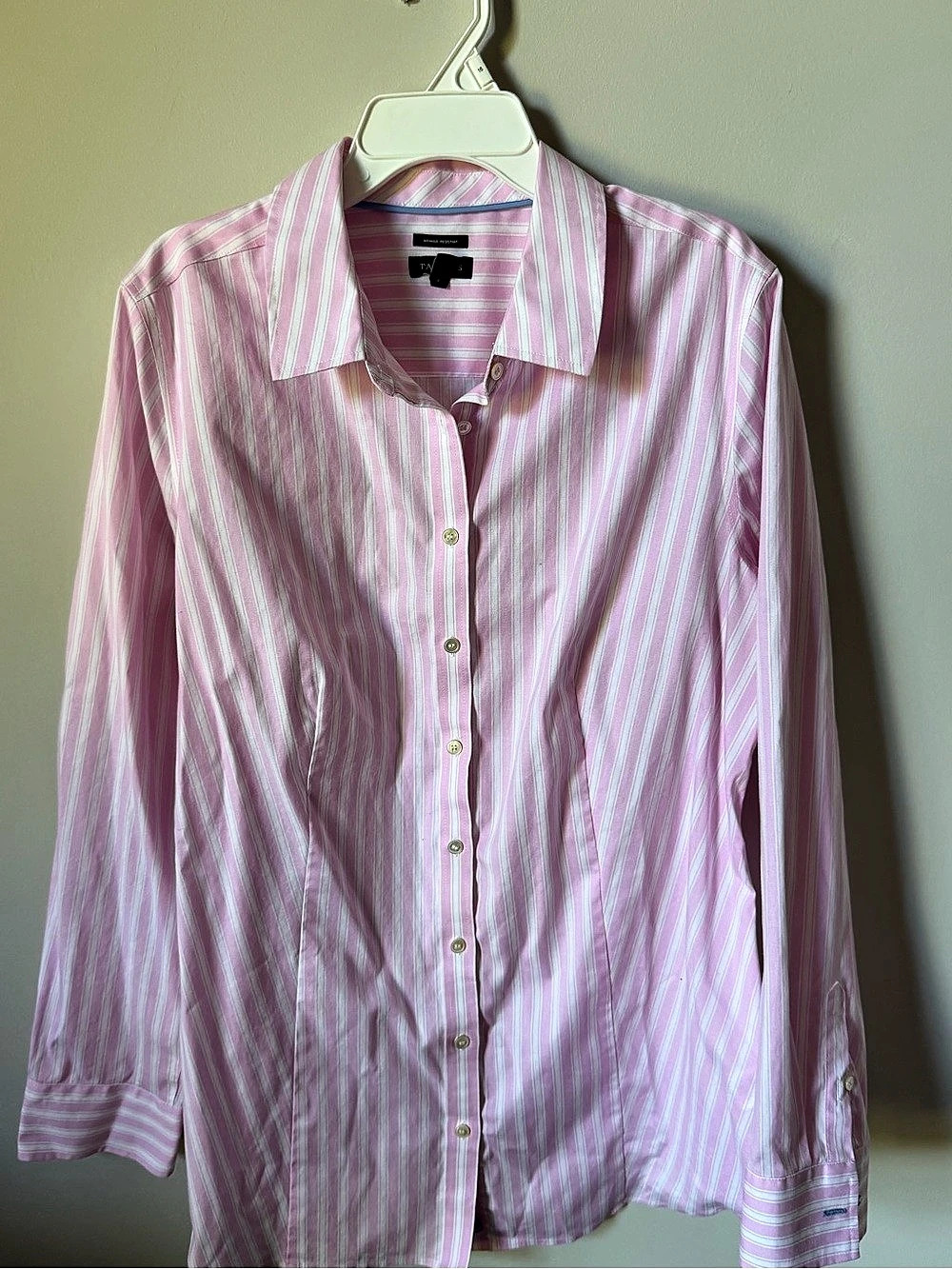 Talbots Wrinkle Resistant Striped Button-Up Shirt Pink & White Size 12